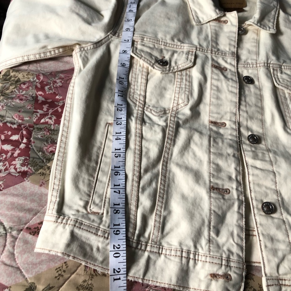 AE Strigid Classic Denim Jacket NWOT - Picture 3 of 6